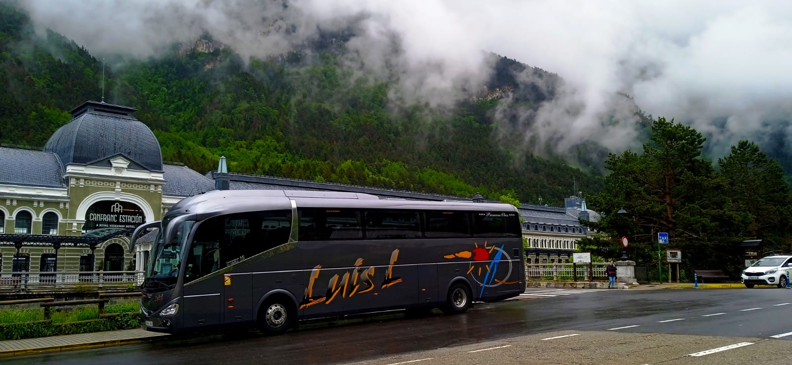 50路熟女0930 補正下着 Alquiler de Autocares y Transporte Escolar - Autocares Luis L